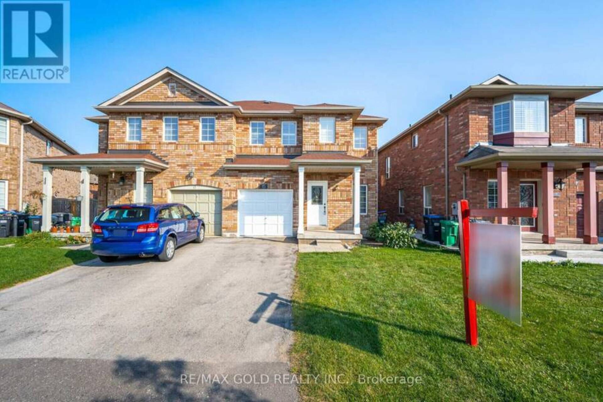 15 COMMODORE DRIVE Brampton