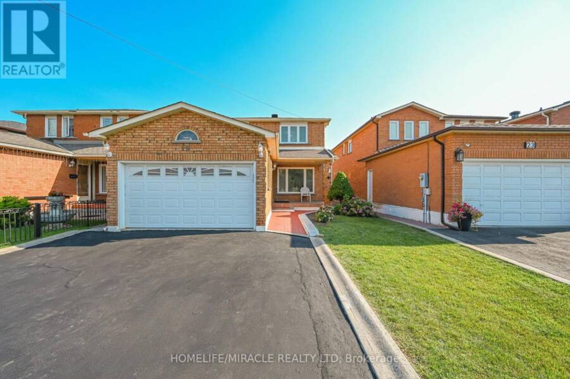 19 CABINET CRESCENT Vaughan 