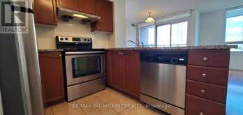 1010 - 208 ENFIELD PLACE Mississauga