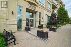 315 - 15277 YONGE STREET N Aurora 