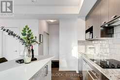 2922 - 275 VILLAGE GREEN SQUARE Toronto