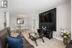 909 - 120 PROMENADE CIRCLE Vaughan 