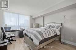 909 - 120 PROMENADE CIRCLE Vaughan 