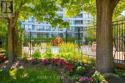 909 - 120 PROMENADE CIRCLE Vaughan 