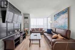 909 - 120 PROMENADE CIRCLE Vaughan 