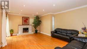 25 REDSTONE PATH Toronto