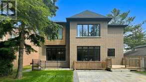 208 OLDE BAYVIEW AVENUE Richmond Hill