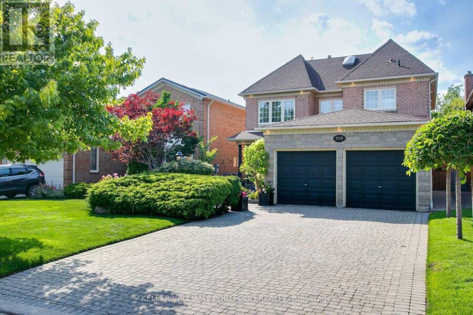 5216 CHAMPLAIN TRAIL Mississauga 