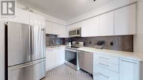 1109 - 2 CLAIRTRELL ROAD Toronto