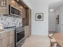 425 - 30 INN ON THE PARK DRIVE Toronto