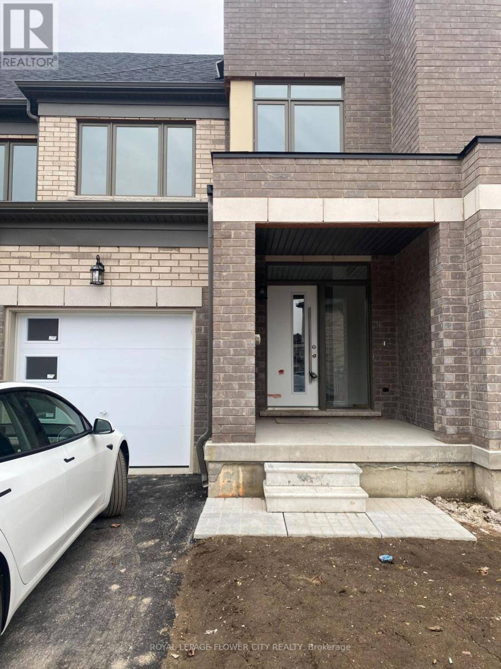 51 - 166 DEERPATH DRIVE Guelph