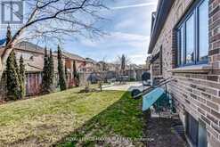 35 EIFFEL BOULEVARD Brampton 