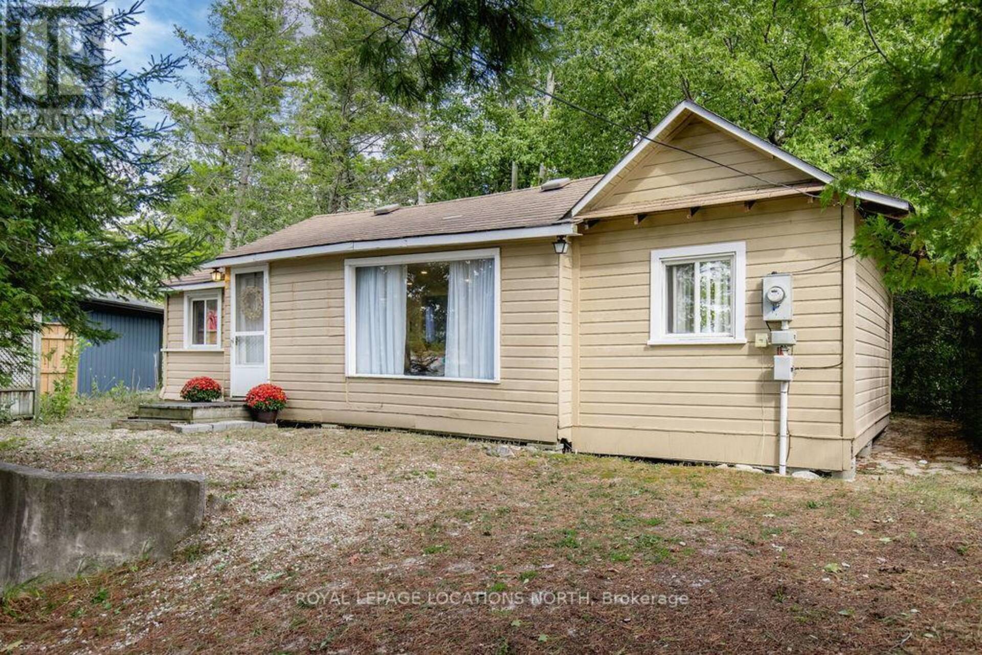 1221 RIVER ROAD E Wasaga Beach