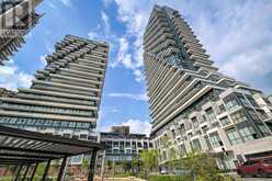 408 - 30 INN ON THE PARK DRIVE Toronto