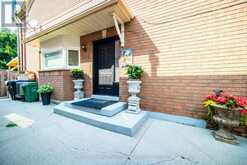 138 RAINFOREST DRIVE Brampton 