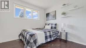 920 EAGLE CRESCENT London