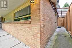 34 OAKLEY BOULEVARD Toronto