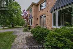 2 ENCHANTED COURT N Brampton