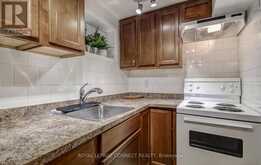 LOWER - 285 WYCHWOOD AVENUE Toronto