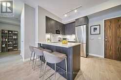 530 - 99 EAGLE ROCK WAY Vaughan 