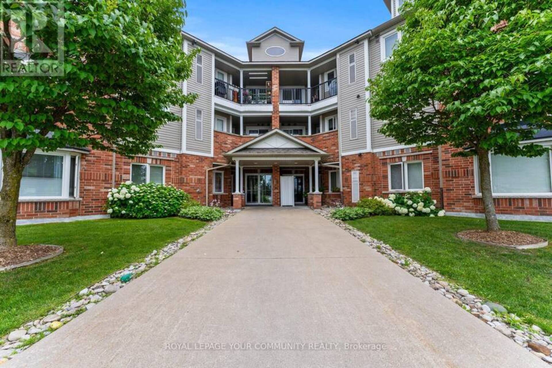 207 - 16 WESTBURY ROAD Wasaga Beach