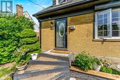 37 MCCAUL STREET Brampton 