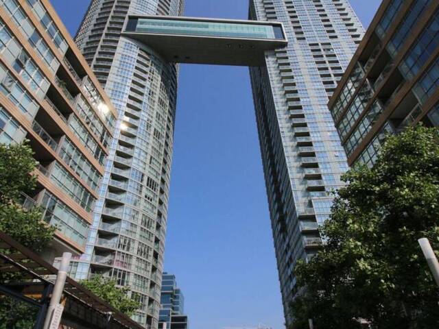 3301 - 21 ICEBOAT TERRACE Toronto Ontario