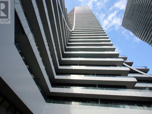 923 - 30 SHORE BREEZE DRIVE Toronto  Ontario