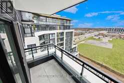 LPH02 - 405 DUNDAS STREET W Oakville