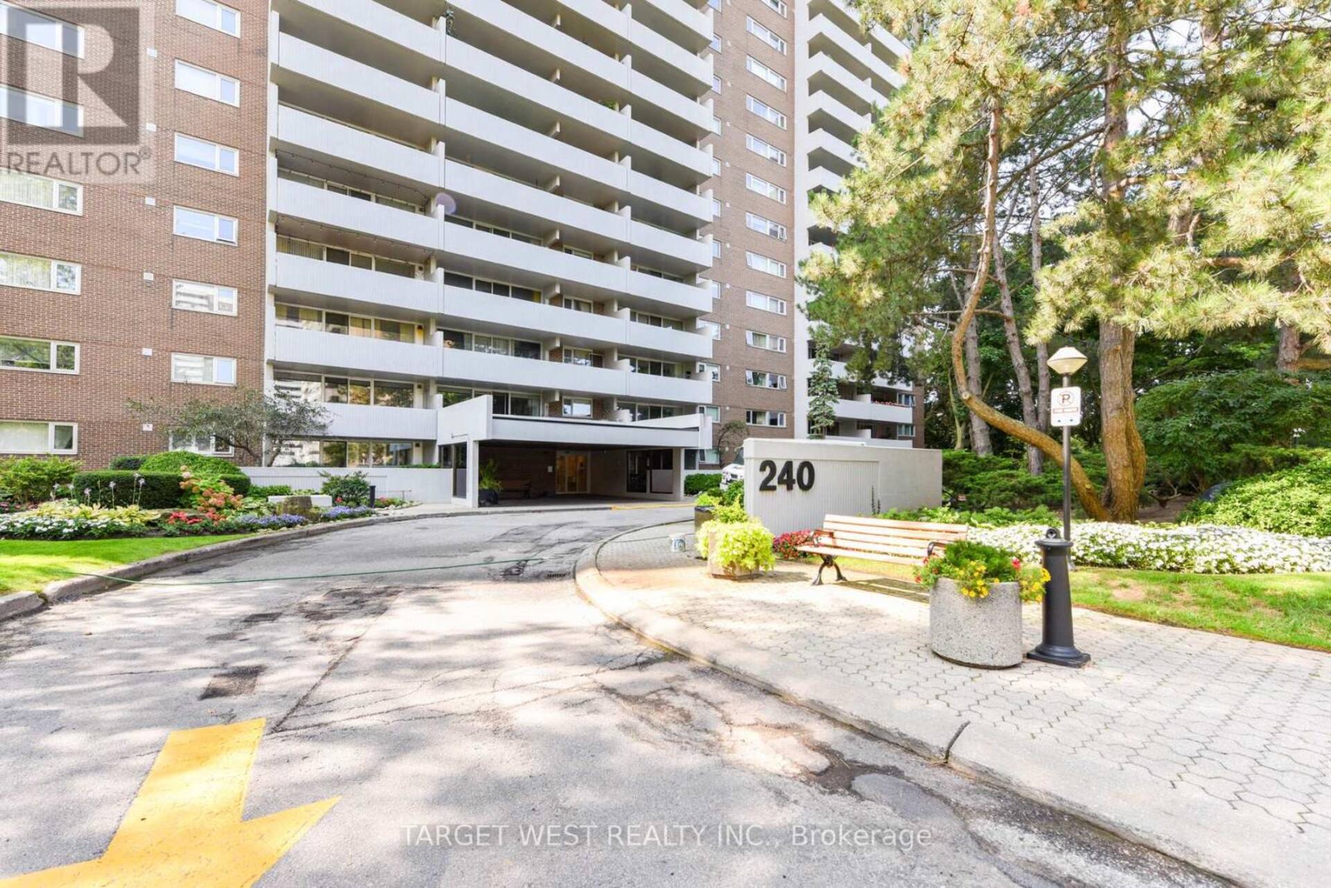 1304 - 240 SCARLETT ROAD Toronto