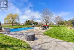 7254 MUD STREET Grimsby