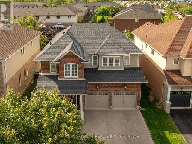 8 SAYBROOK GARDENS Hamilton Ontario