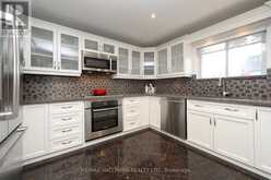 82 LANKIN BOULEVARD Toronto