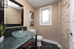 82 LANKIN BOULEVARD Toronto