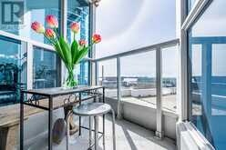 511 - 208 QUEENS QUAY W Toronto 