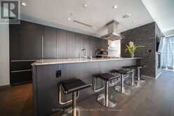 2109 - 180 UNIVERSITY AVENUE Toronto 