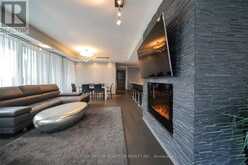 2109 - 180 UNIVERSITY AVENUE Toronto 