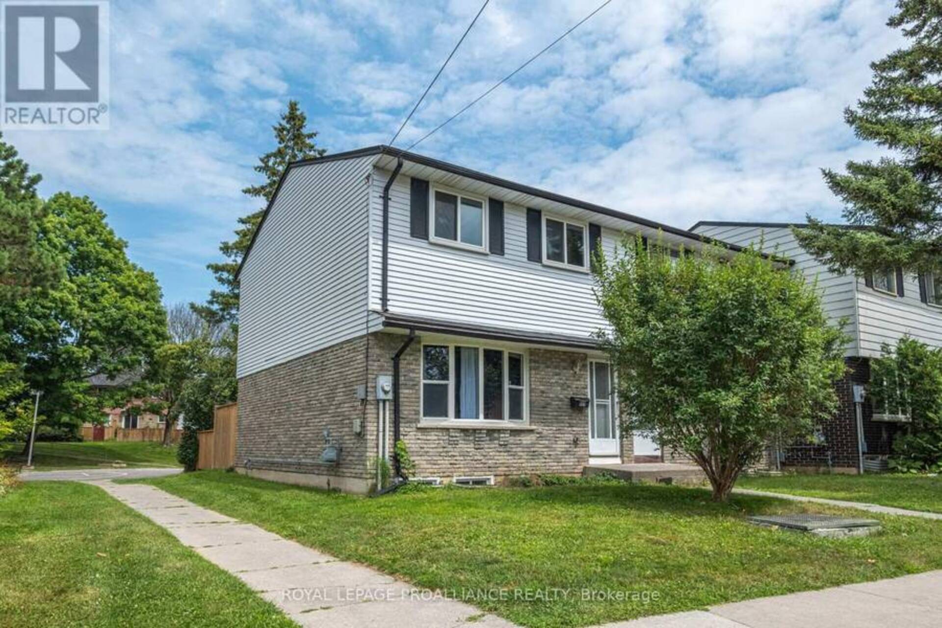 134 - 930 OAKVIEW AVENUE Kingston