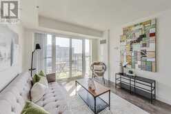 1115 - 35 SARANAC BOULEVARD Toronto