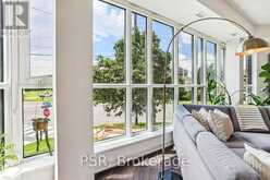 211 - 320 PLAINS ROAD S Burlington 