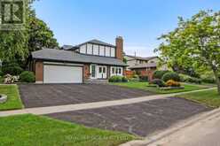 72 LAKE DRIVEWAY W Ajax 