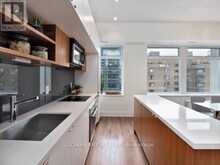 605 - 111 ST CLAIR AVENUE W Toronto