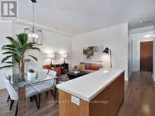 605 - 111 ST CLAIR AVENUE W Toronto