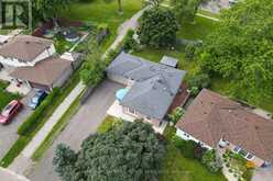 32 DUNBLAINE CRESCENT Brampton 