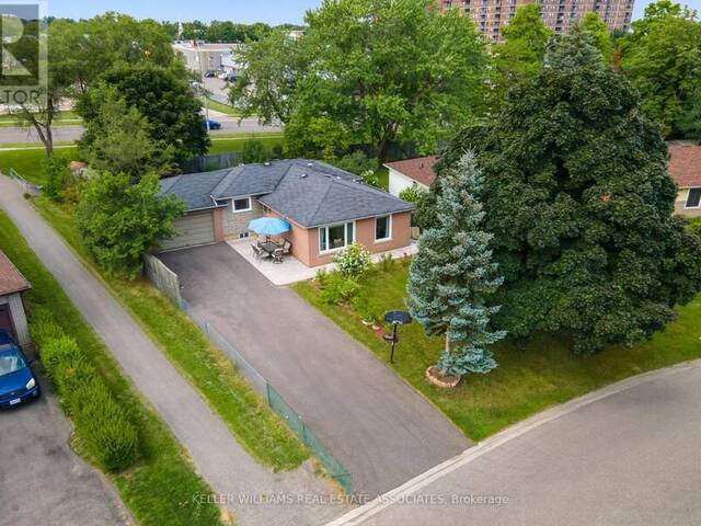 32 DUNBLAINE CRESCENT Brampton Ontario