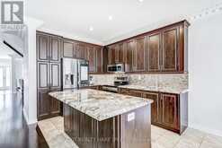 27 MCCANN CRESCENT Bradford/West Gwillimbury