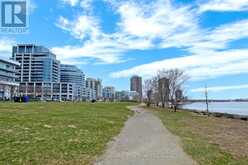 221 - 39 ANNIE CRAIG DRIVE Toronto