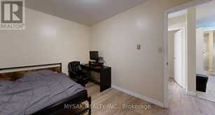 10 IVY AVENUE Toronto 