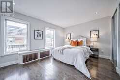 82 WOLSELEY STREET Toronto