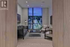 403 - 1 ROXBOROUGH STREET W Toronto